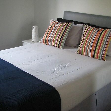 Park House Serviced Apartments Хароу Екстериор снимка
