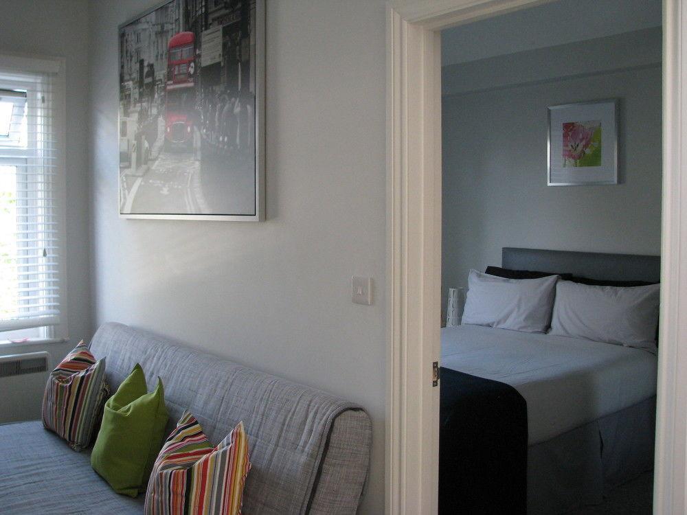 Park House Serviced Apartments Хароу Екстериор снимка